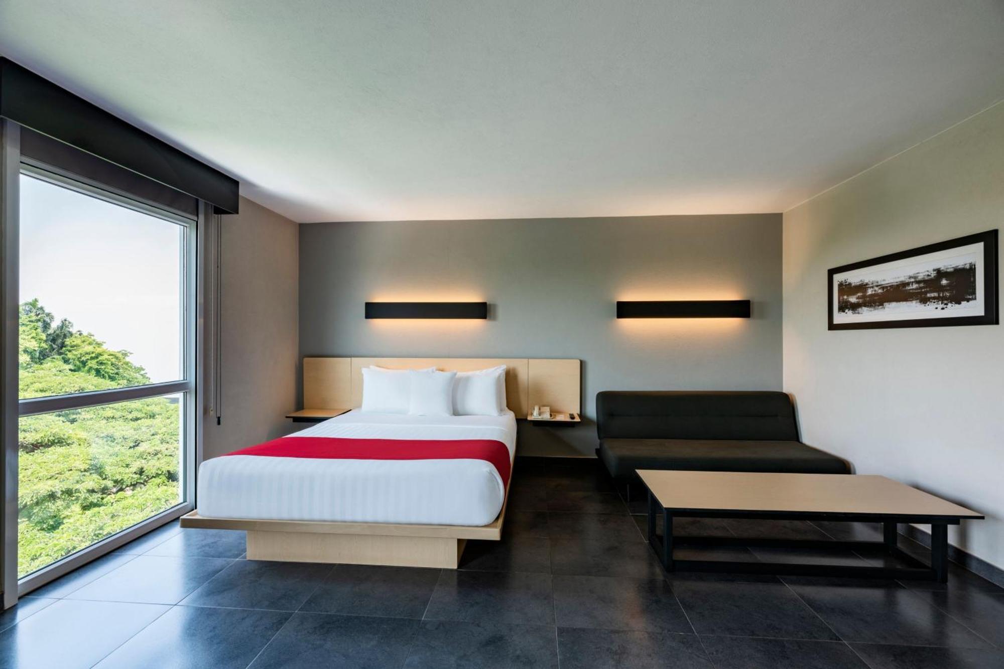 City Express Plus By Marriott Cali Colombia Экстерьер фото