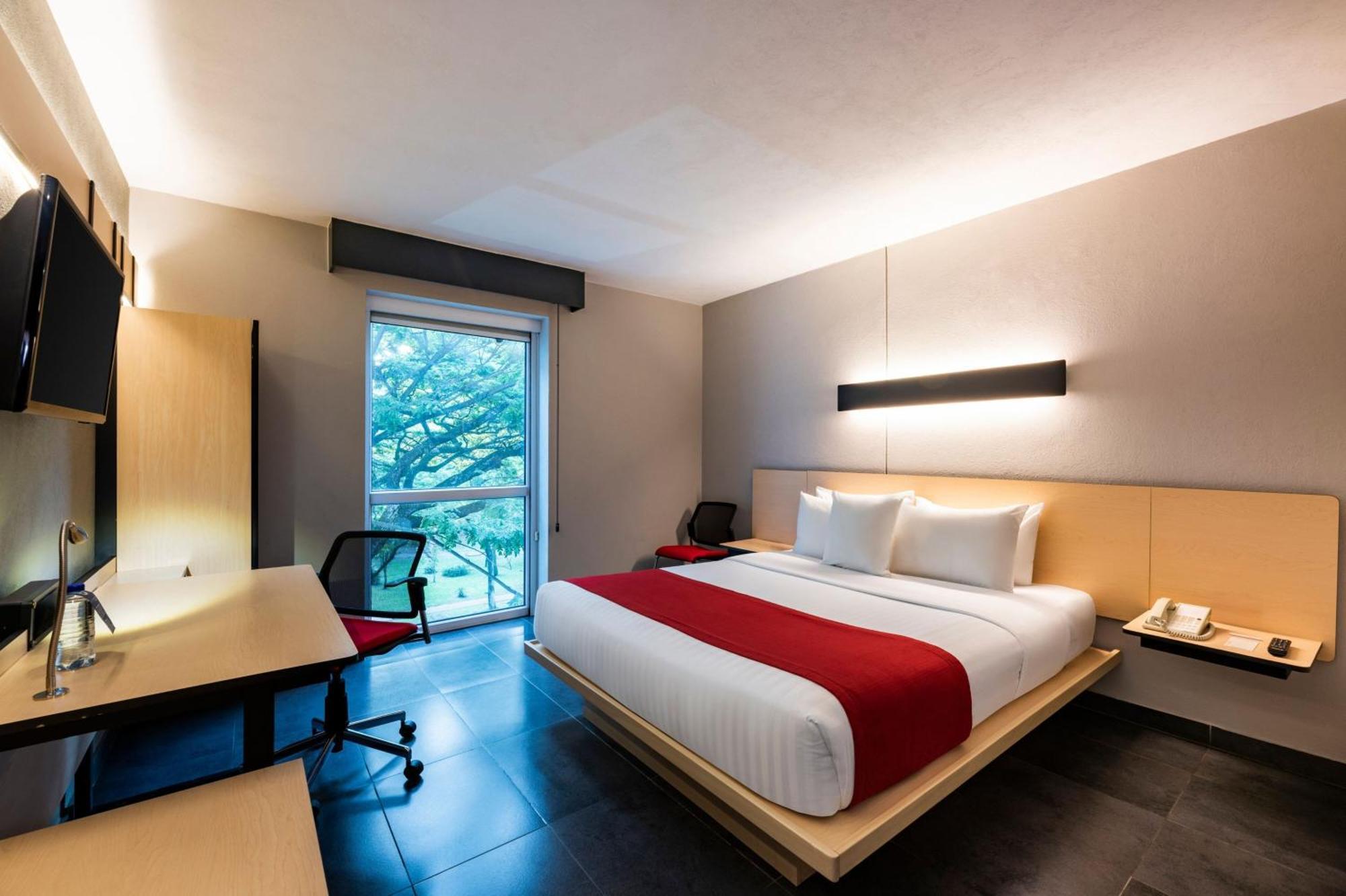 City Express Plus By Marriott Cali Colombia Экстерьер фото