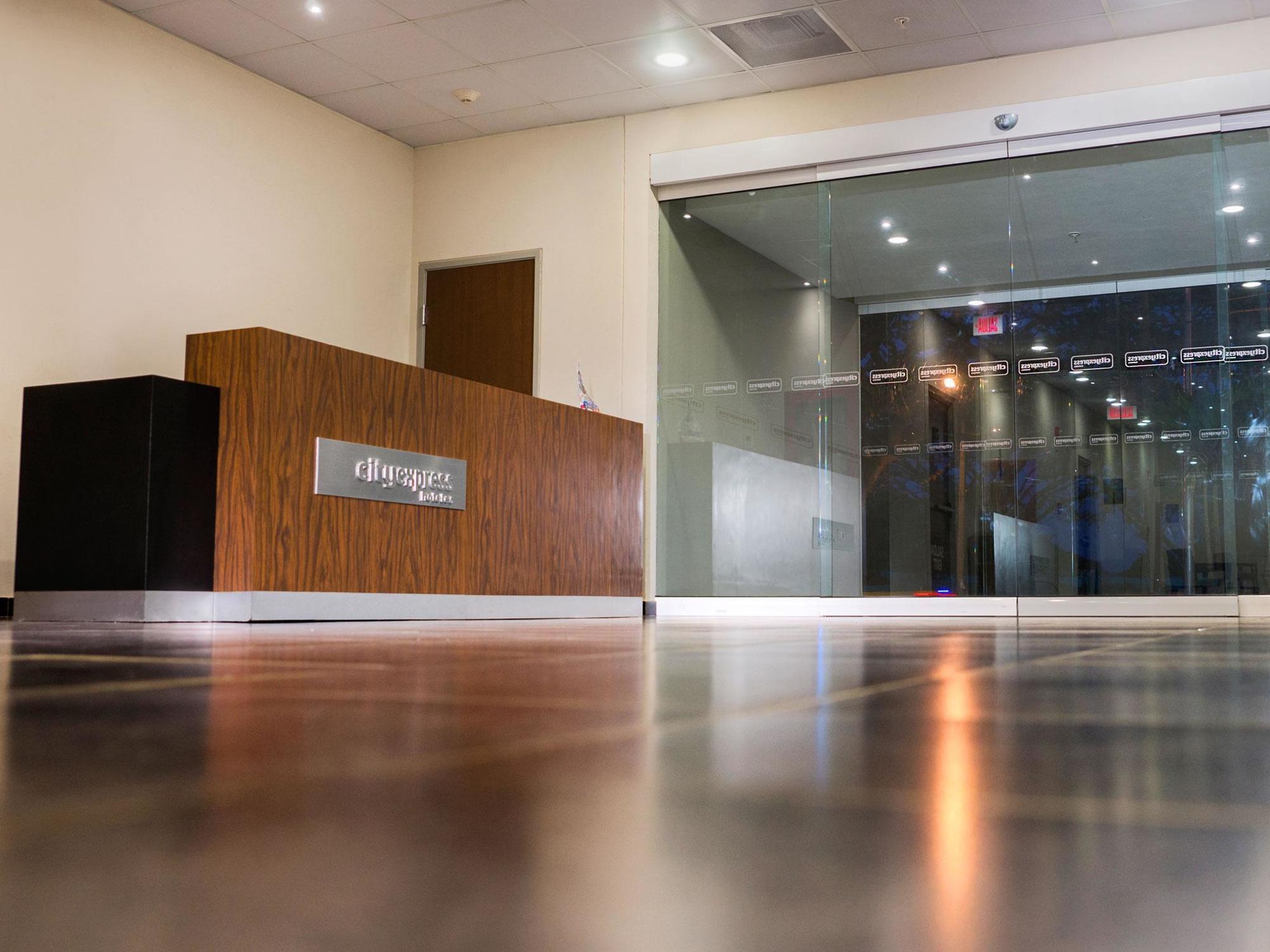 City Express Plus By Marriott Cali Colombia Экстерьер фото